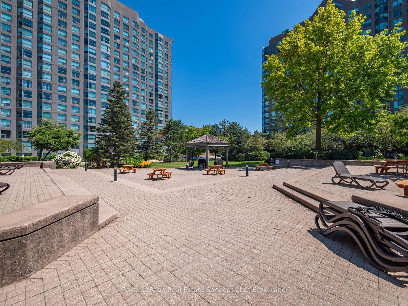 2177 Burnhamthorpe Road W 309