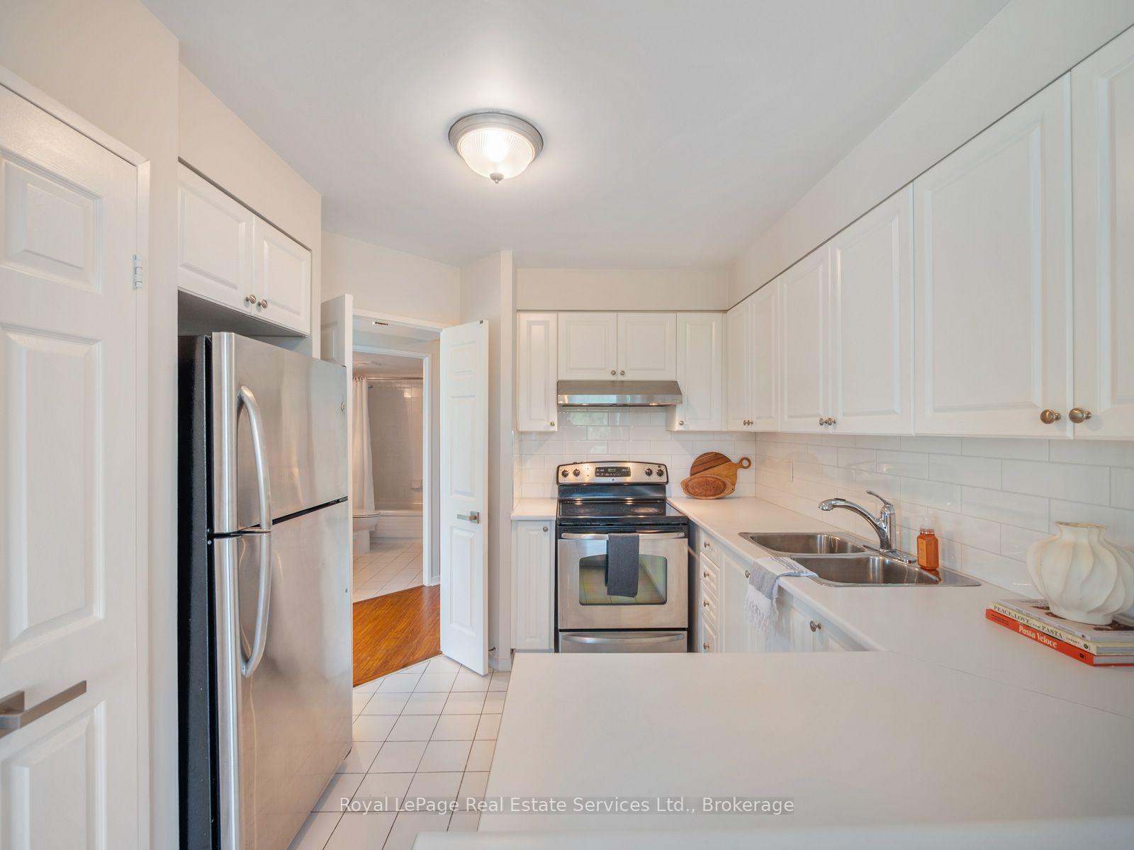 2177 Burnhamthorpe Road W 309