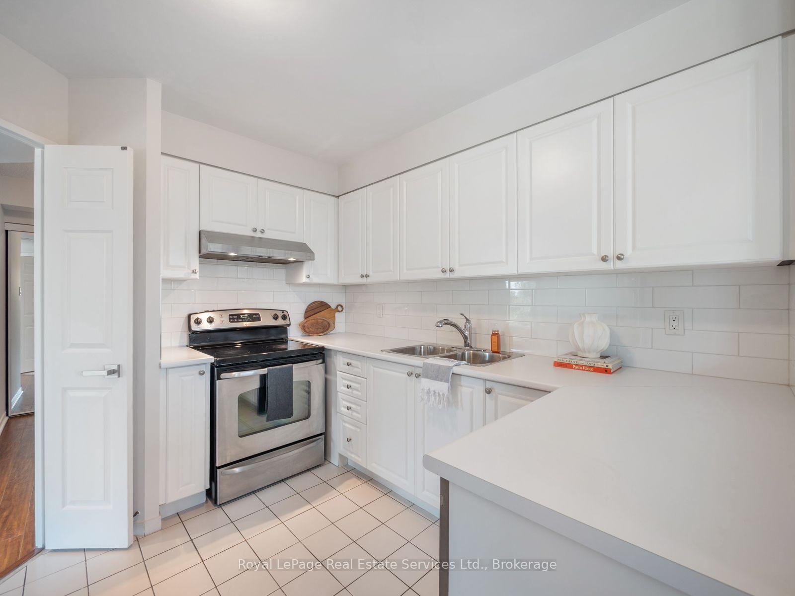 2177 Burnhamthorpe Road W 309