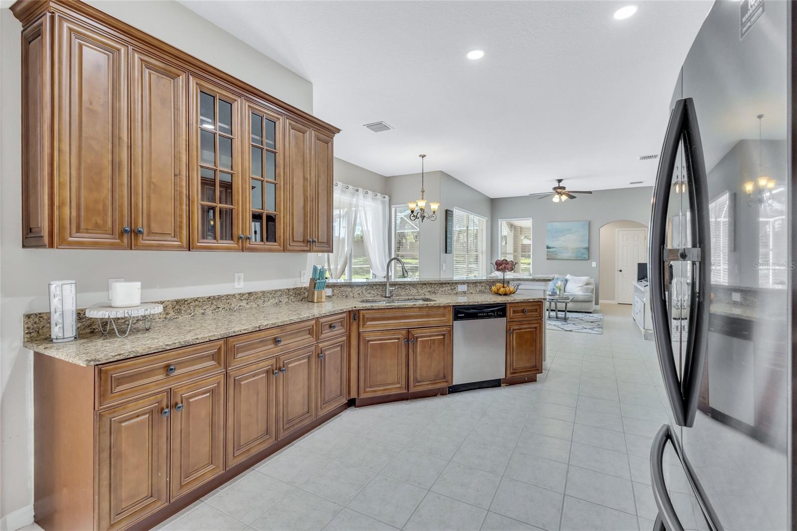 805 WOODCARVER LN
