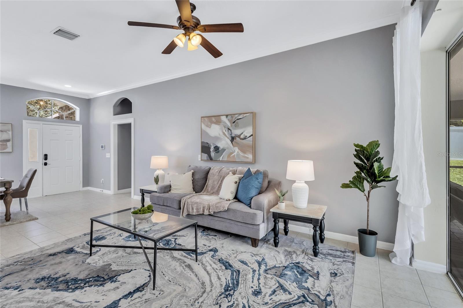 805 WOODCARVER LN