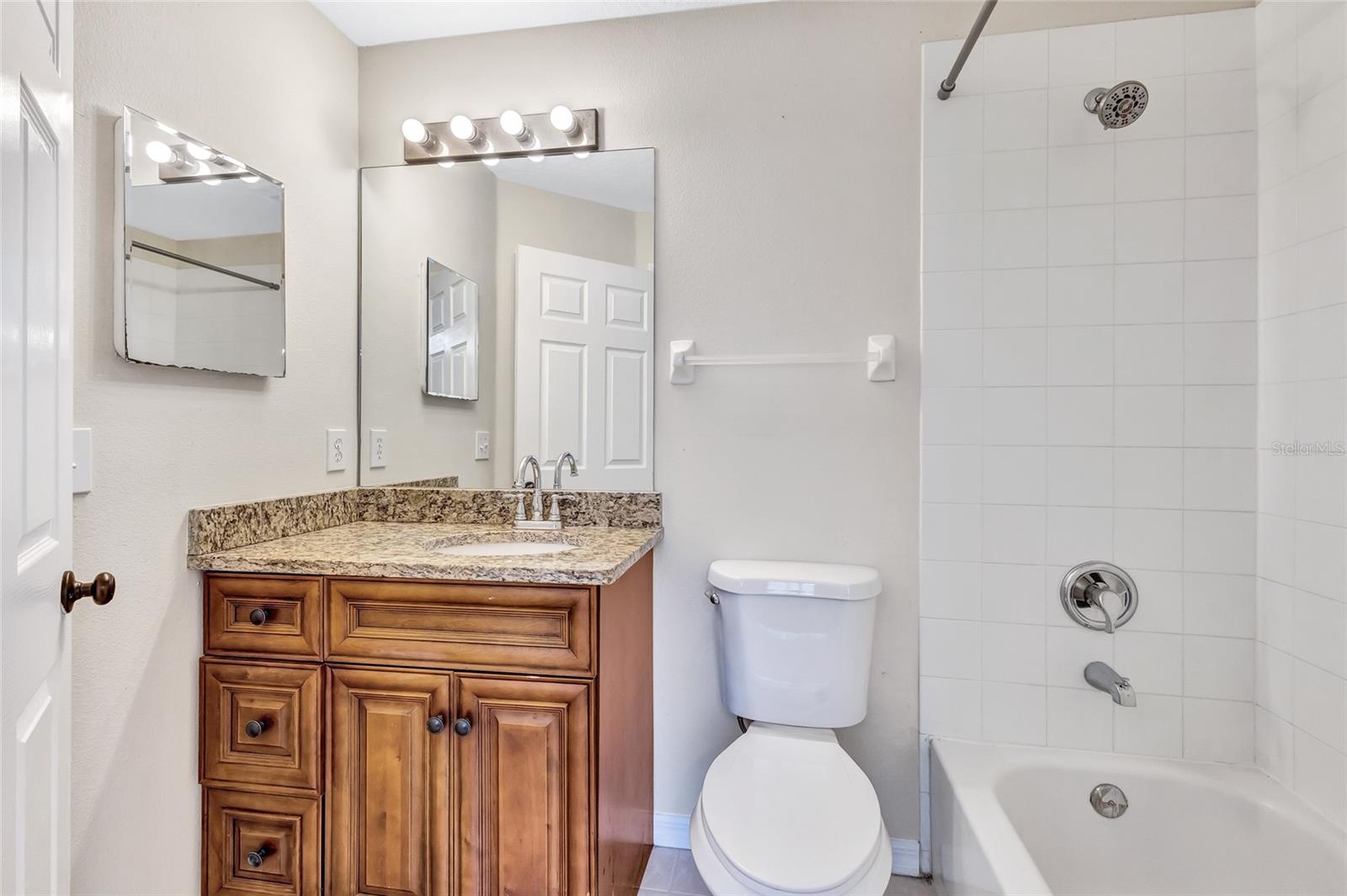 805 WOODCARVER LN