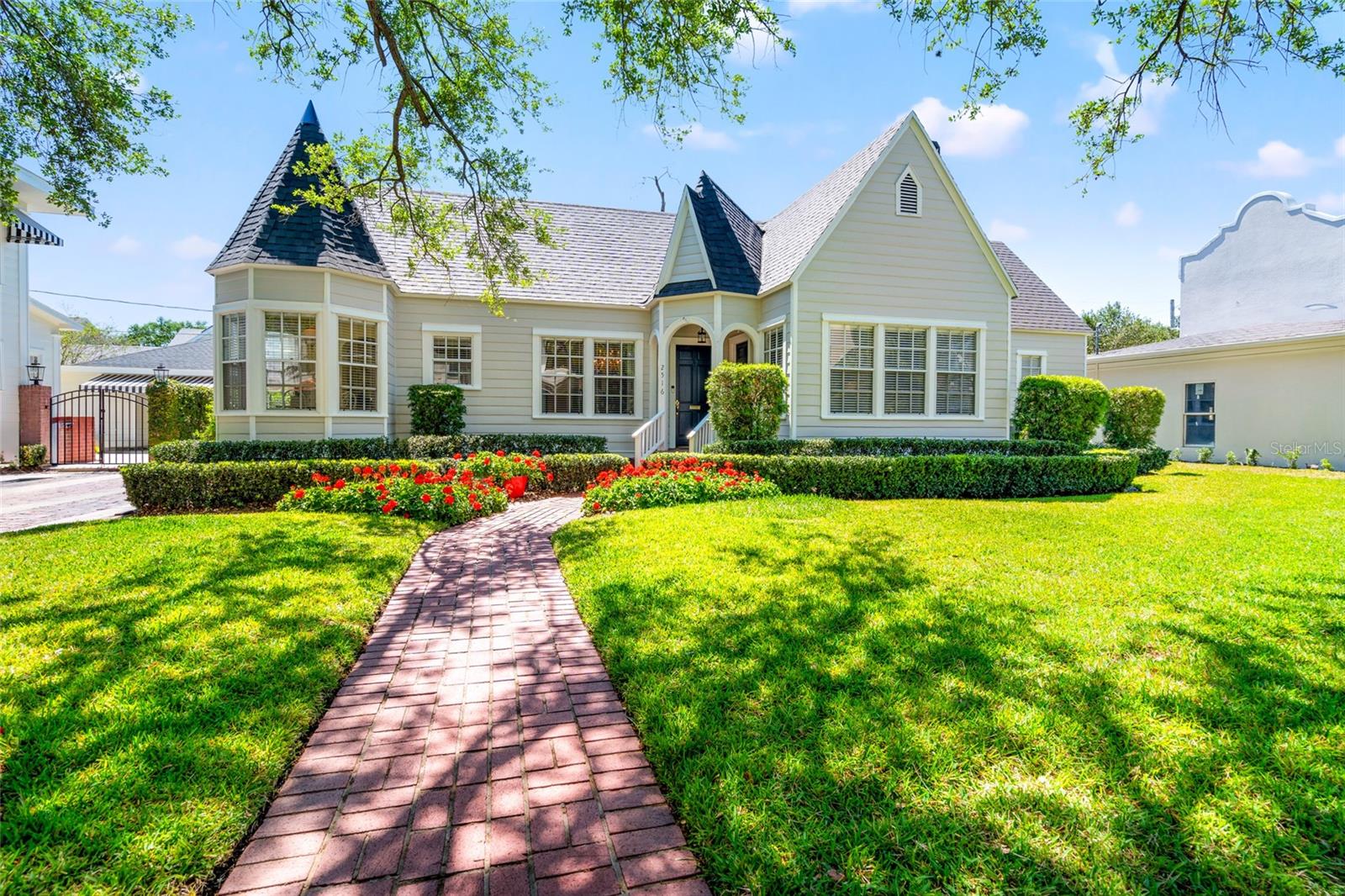 2516 W MORRISON AVE