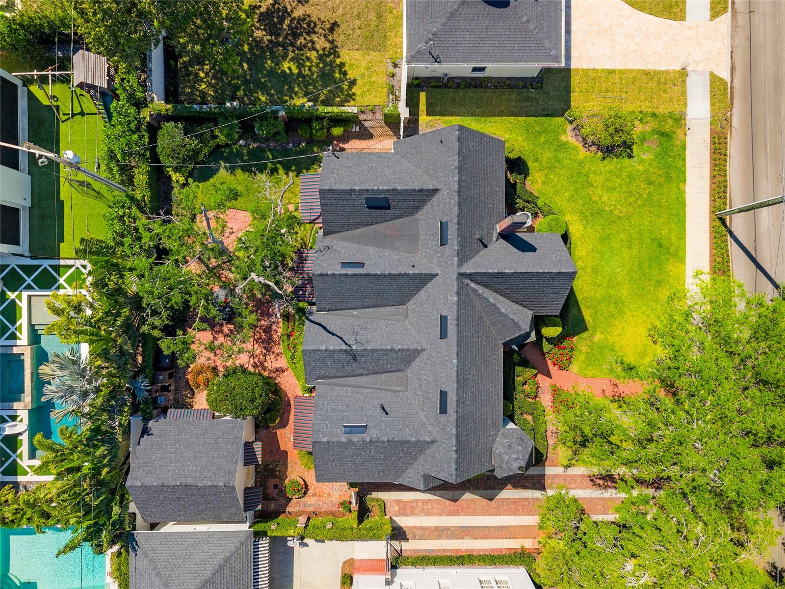2516 W MORRISON AVE