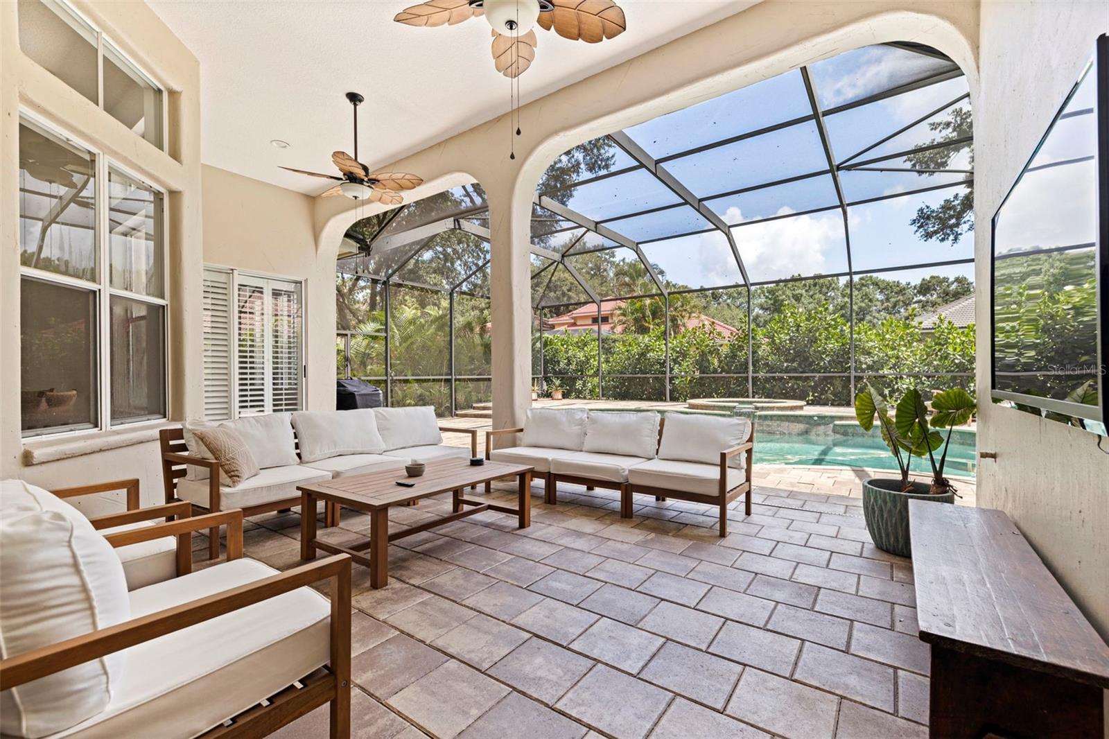 1936 FLORESTA VIEW DR