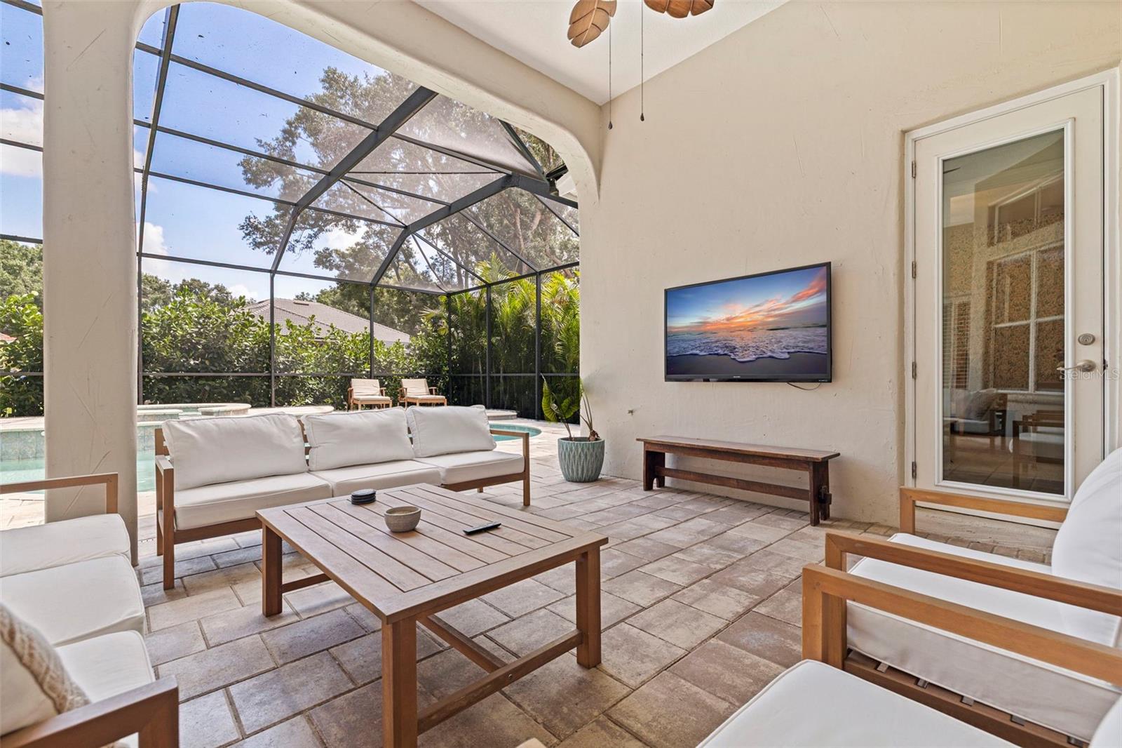 1936 FLORESTA VIEW DR