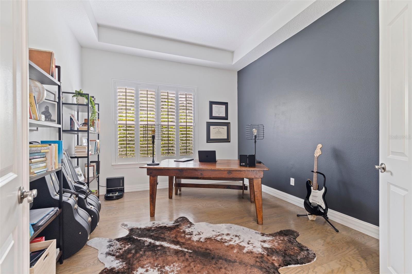 1936 FLORESTA VIEW DR