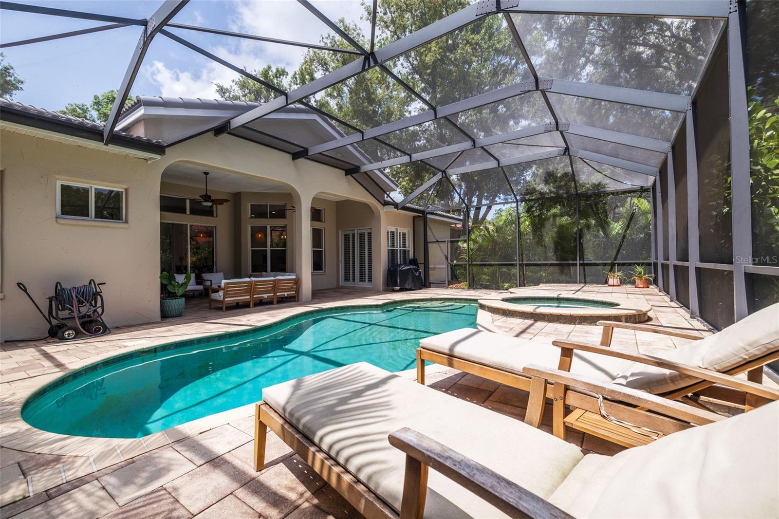 1936 FLORESTA VIEW DR