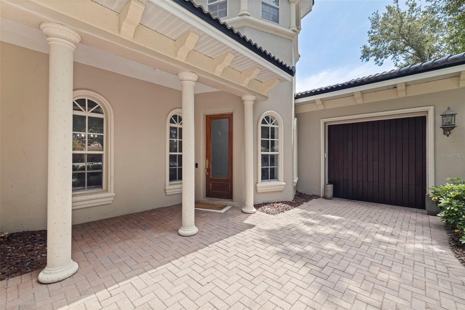 1936 FLORESTA VIEW DR