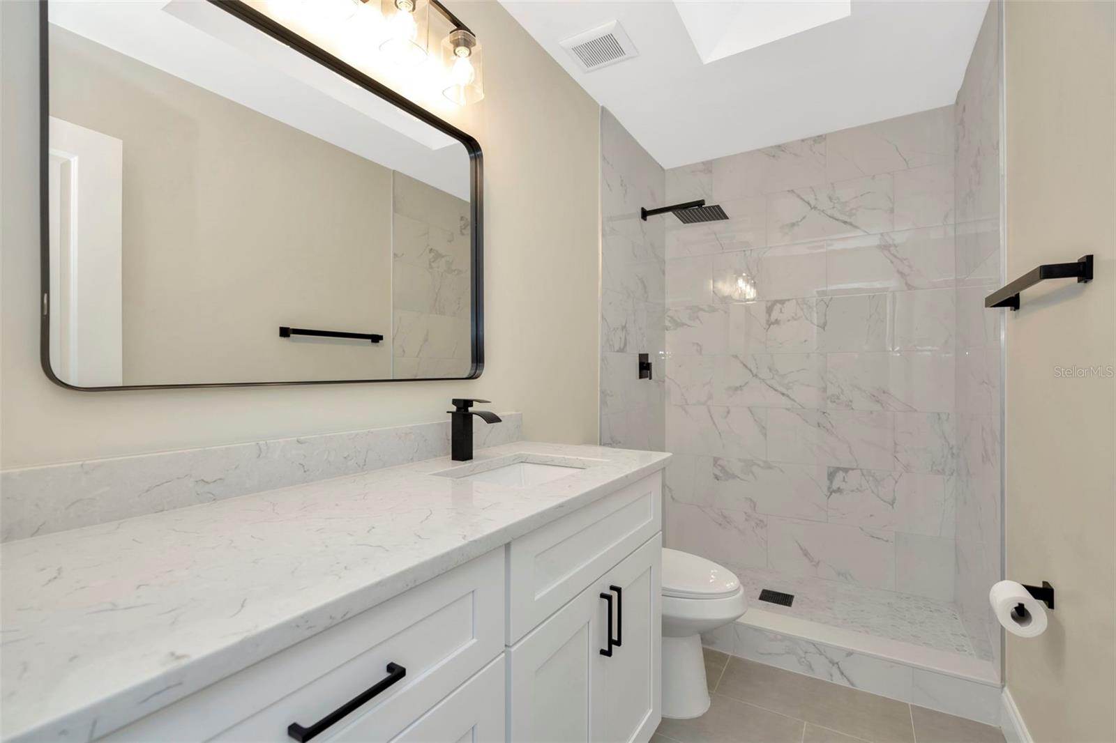 5749 SOUTHERNVIEW DR