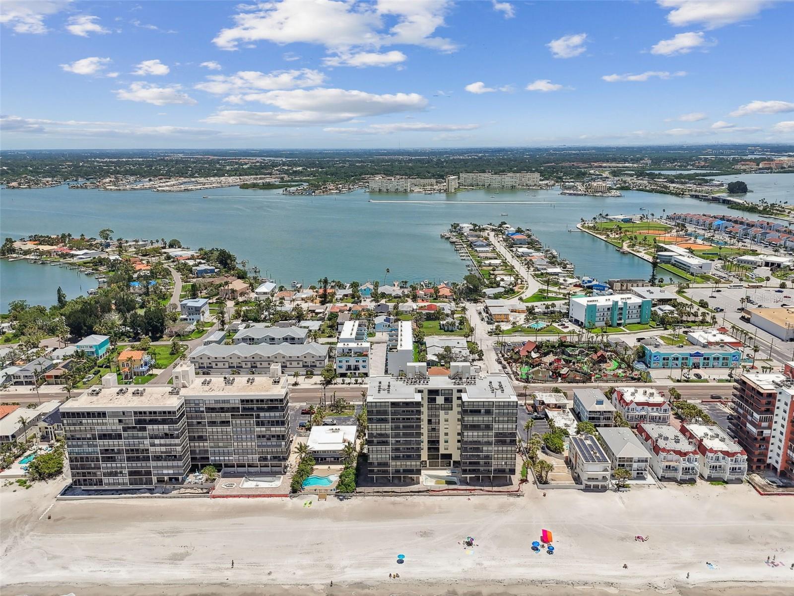 15400 GULF BLVD #702