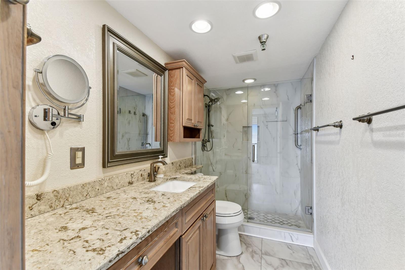 15400 GULF BLVD #702