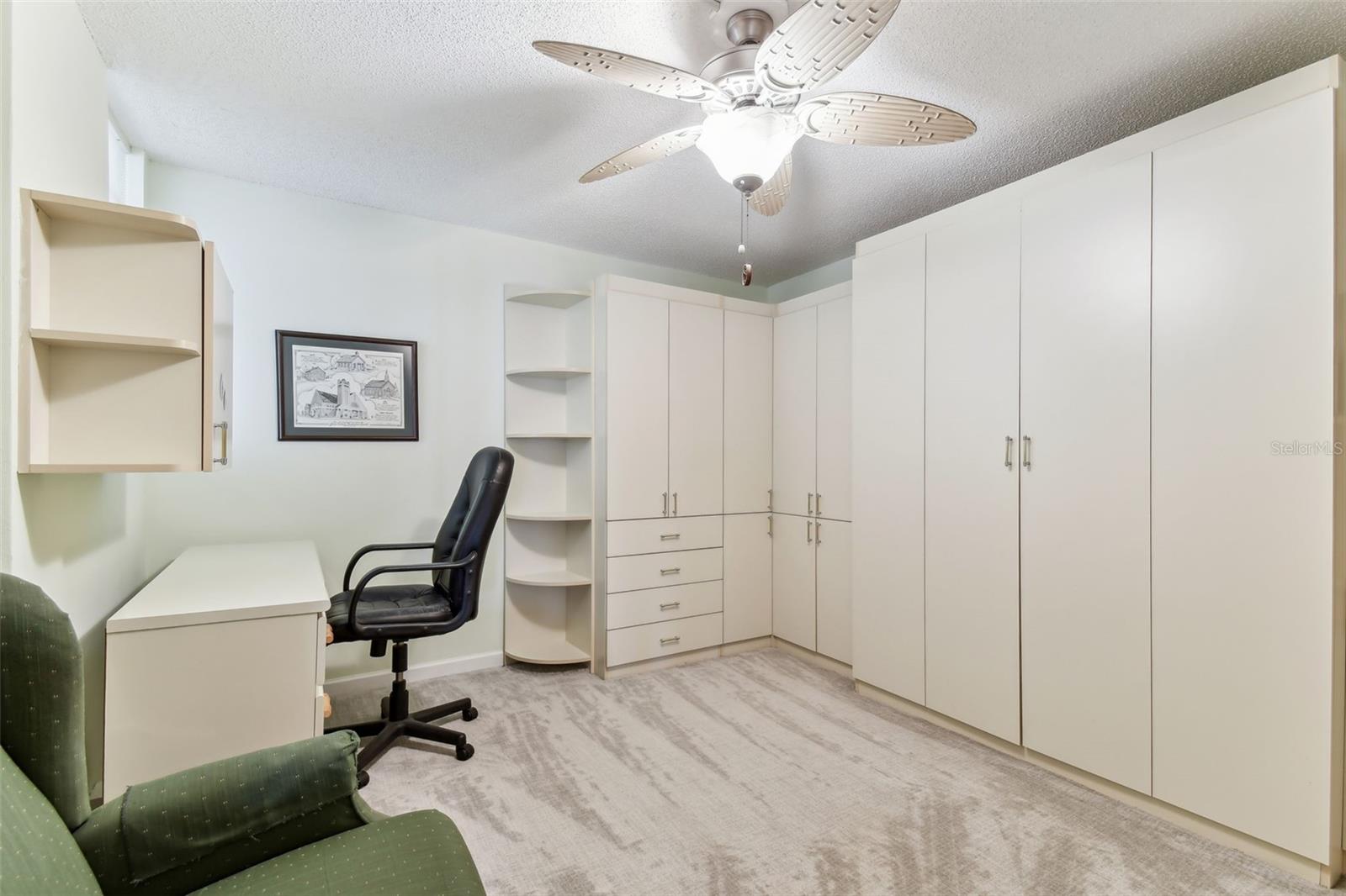 15400 GULF BLVD #702
