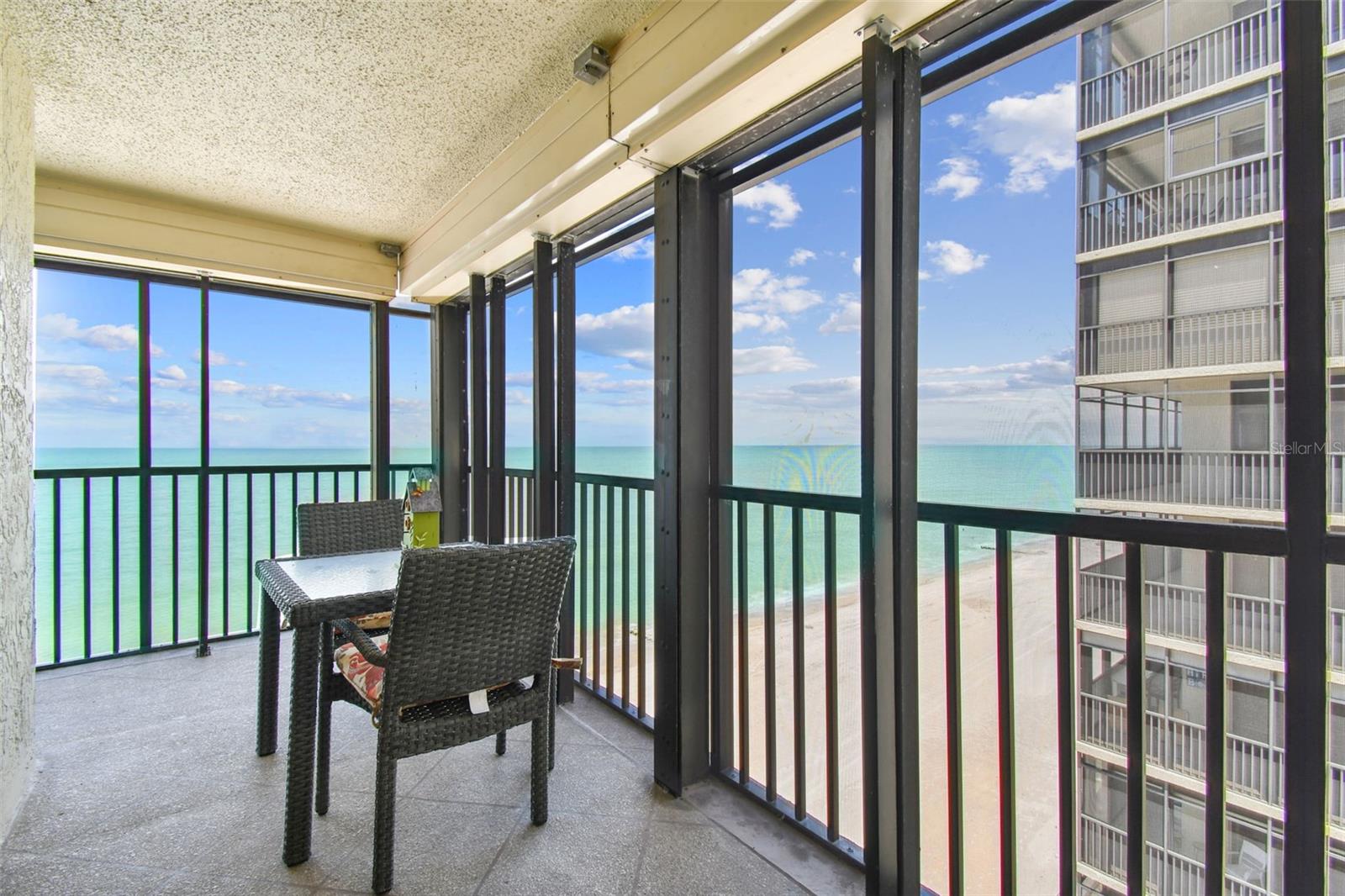 15400 GULF BLVD #702
