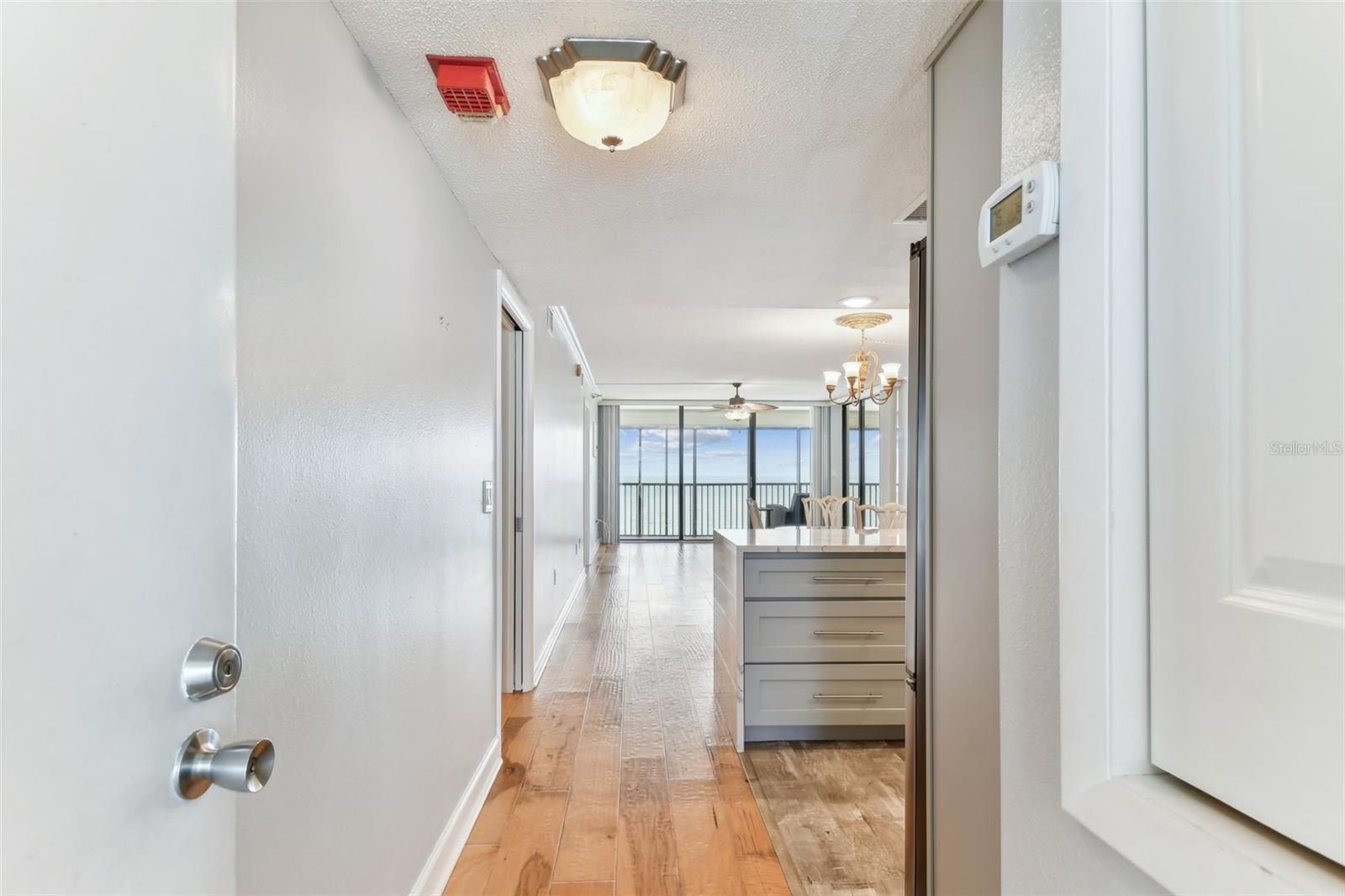 15400 GULF BLVD #702
