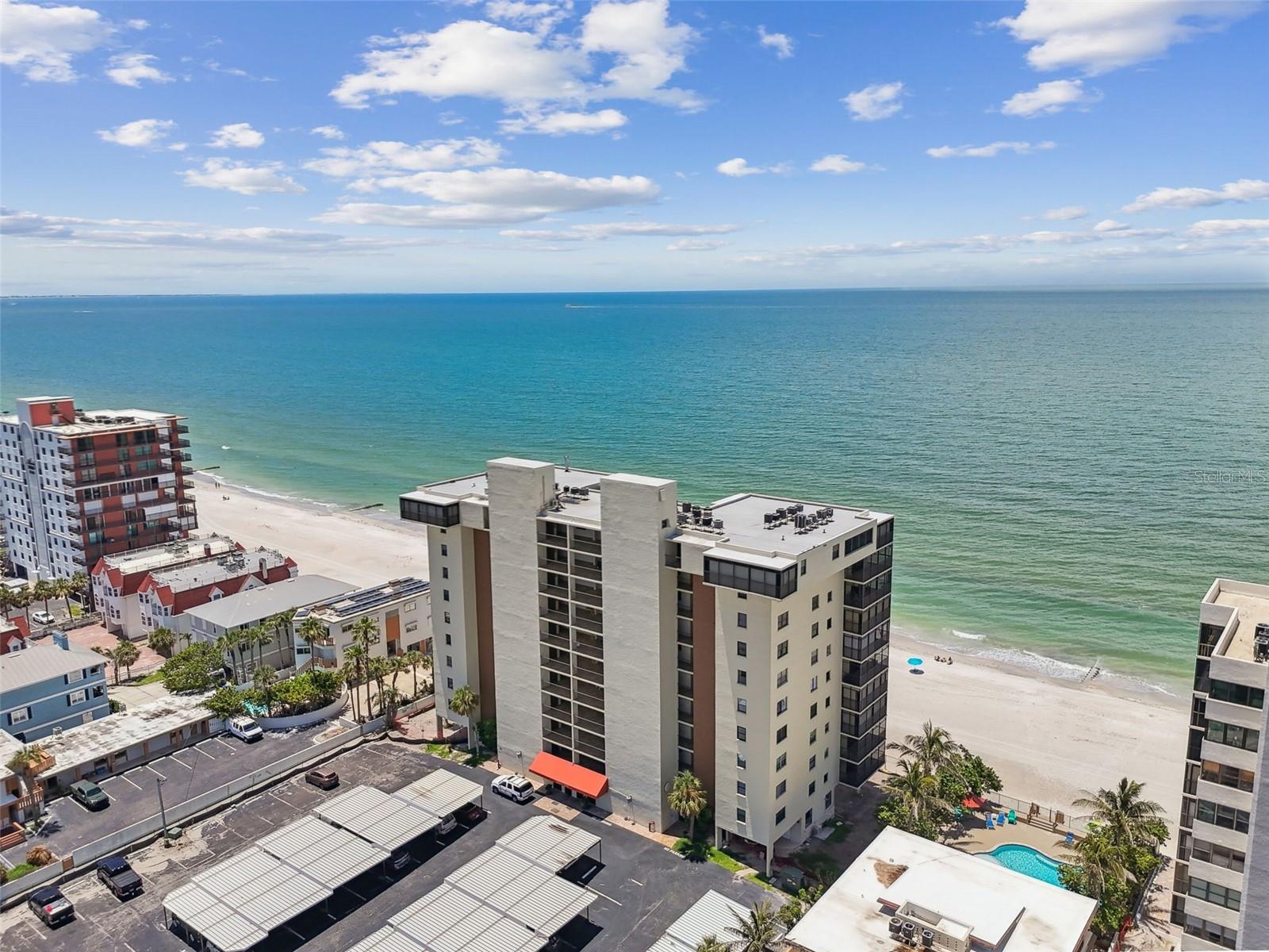 15400 GULF BLVD #702