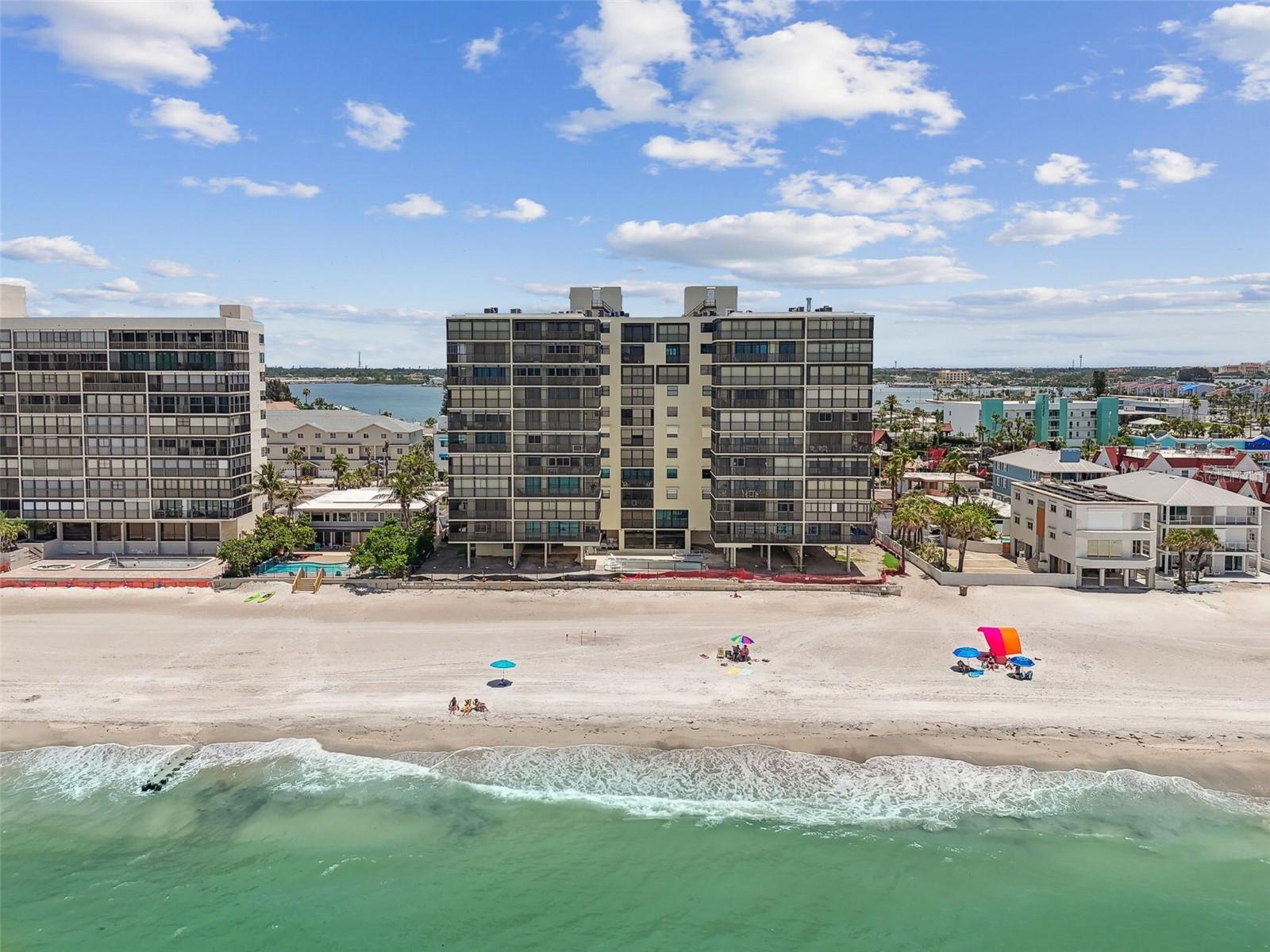 15400 GULF BLVD #702