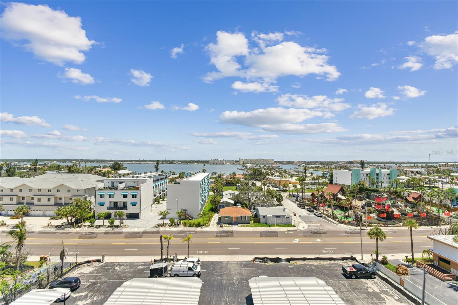 15400 GULF BLVD #702