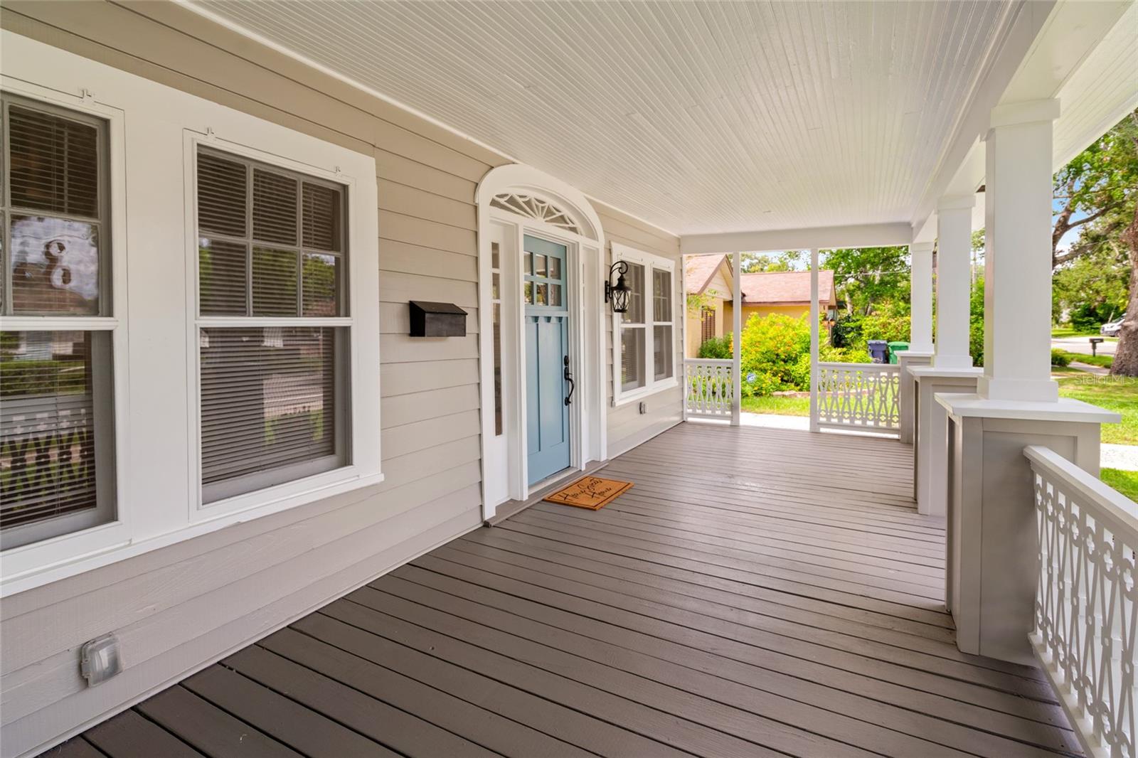 2222 N RIDGEWOOD AVE