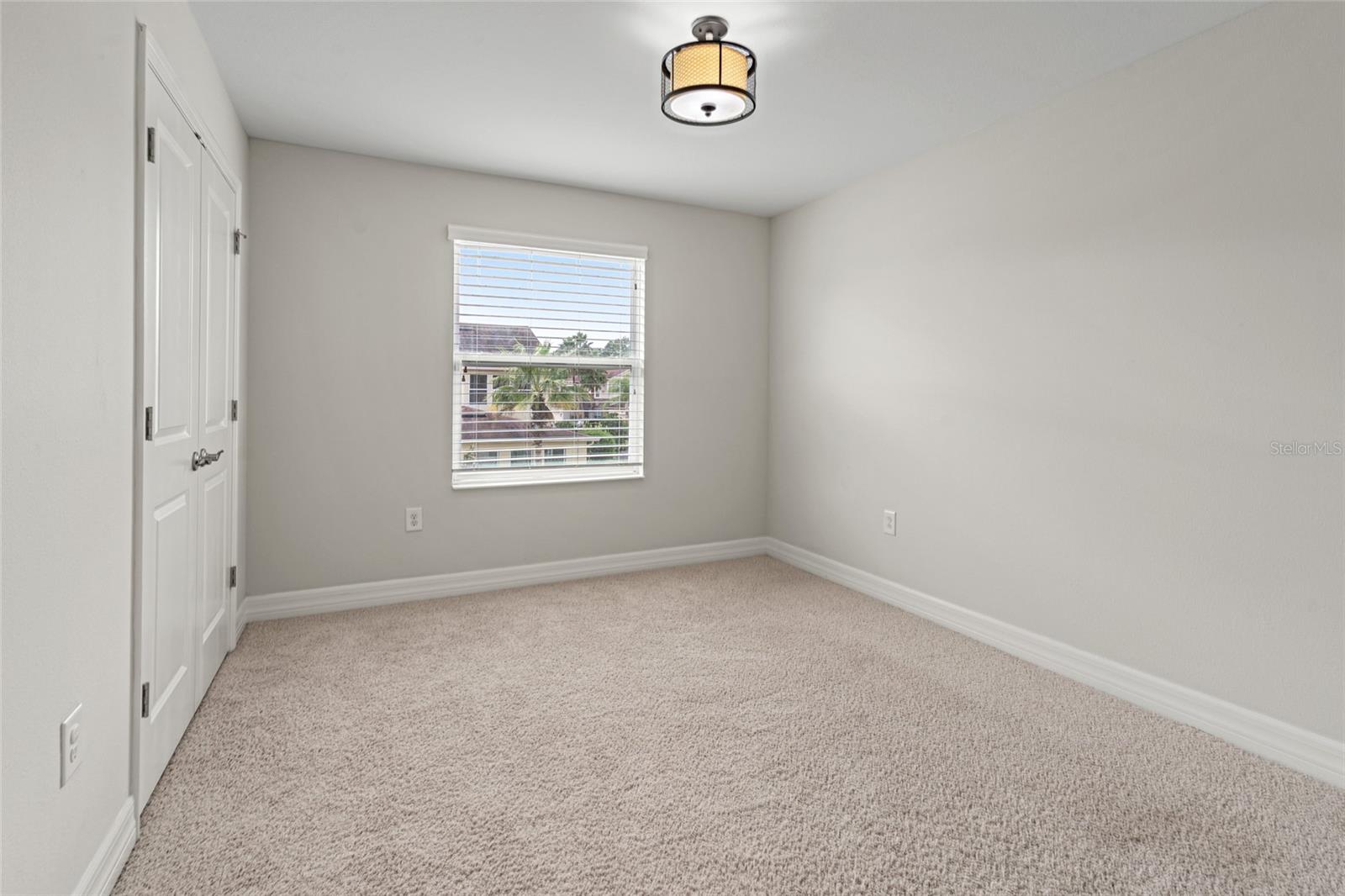 4522 SCARLET LOOP