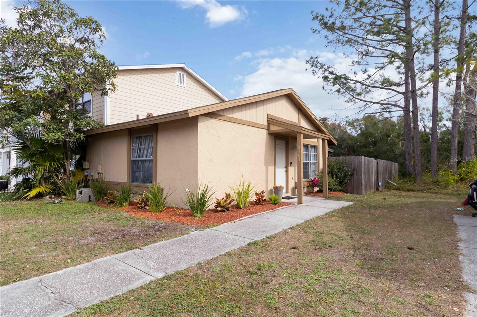 14101 VILLAGE VIEW DR