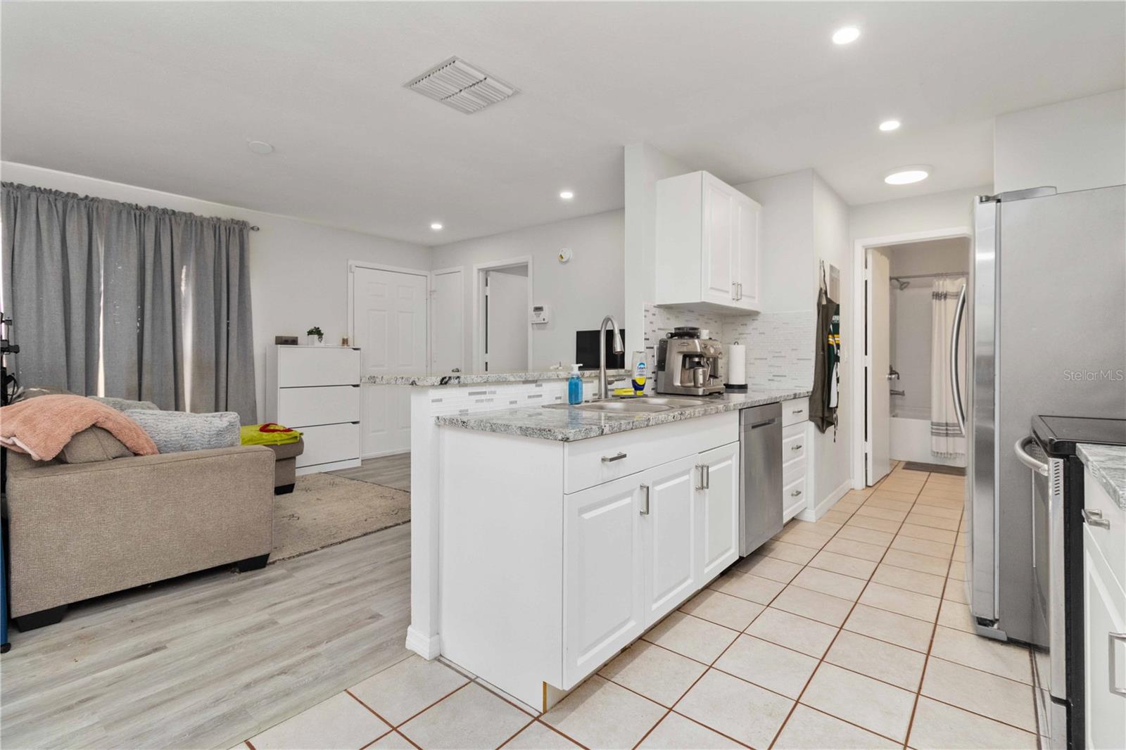 14101 VILLAGE VIEW DR