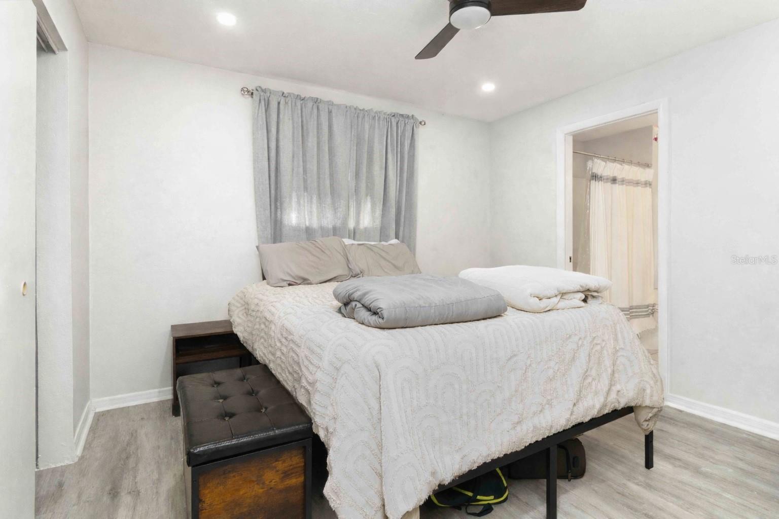 14101 VILLAGE VIEW DR