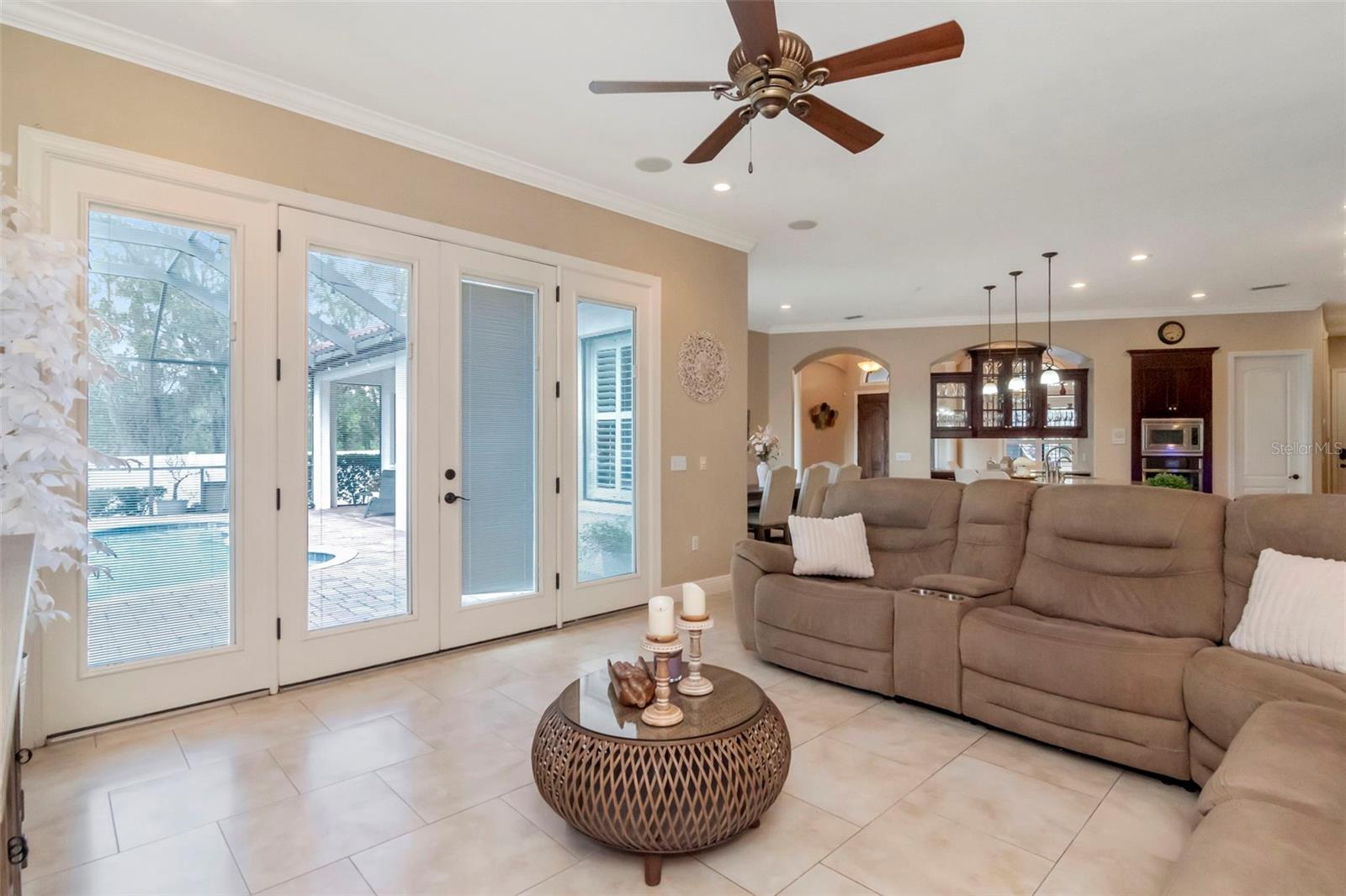 1022 EMERALD CREEK DR