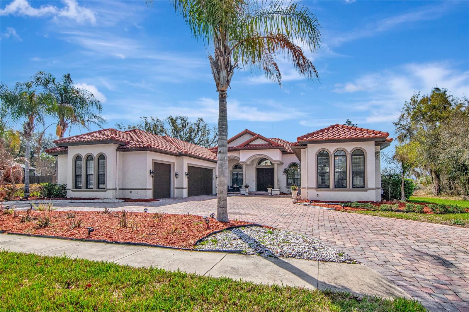 1022 EMERALD CREEK DR