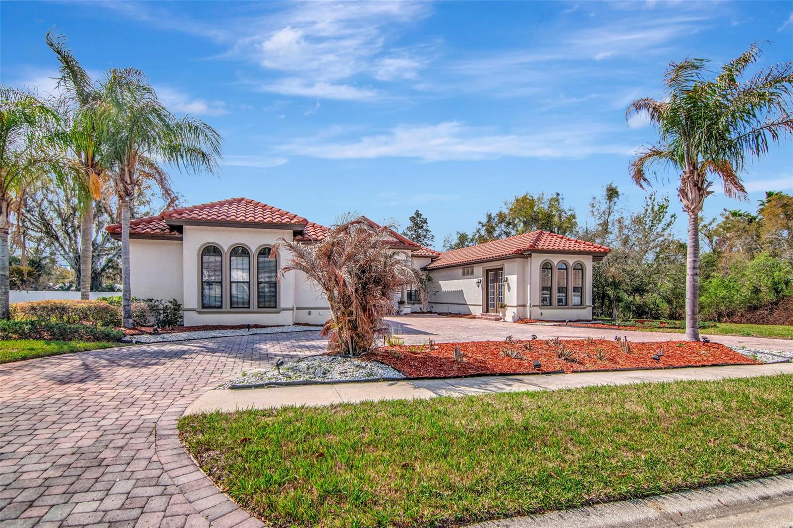 1022 EMERALD CREEK DR