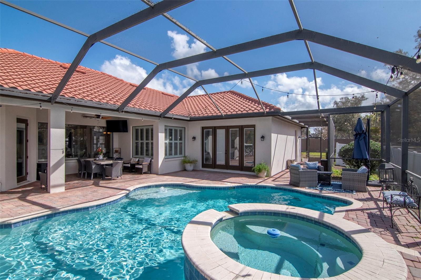 1022 EMERALD CREEK DR