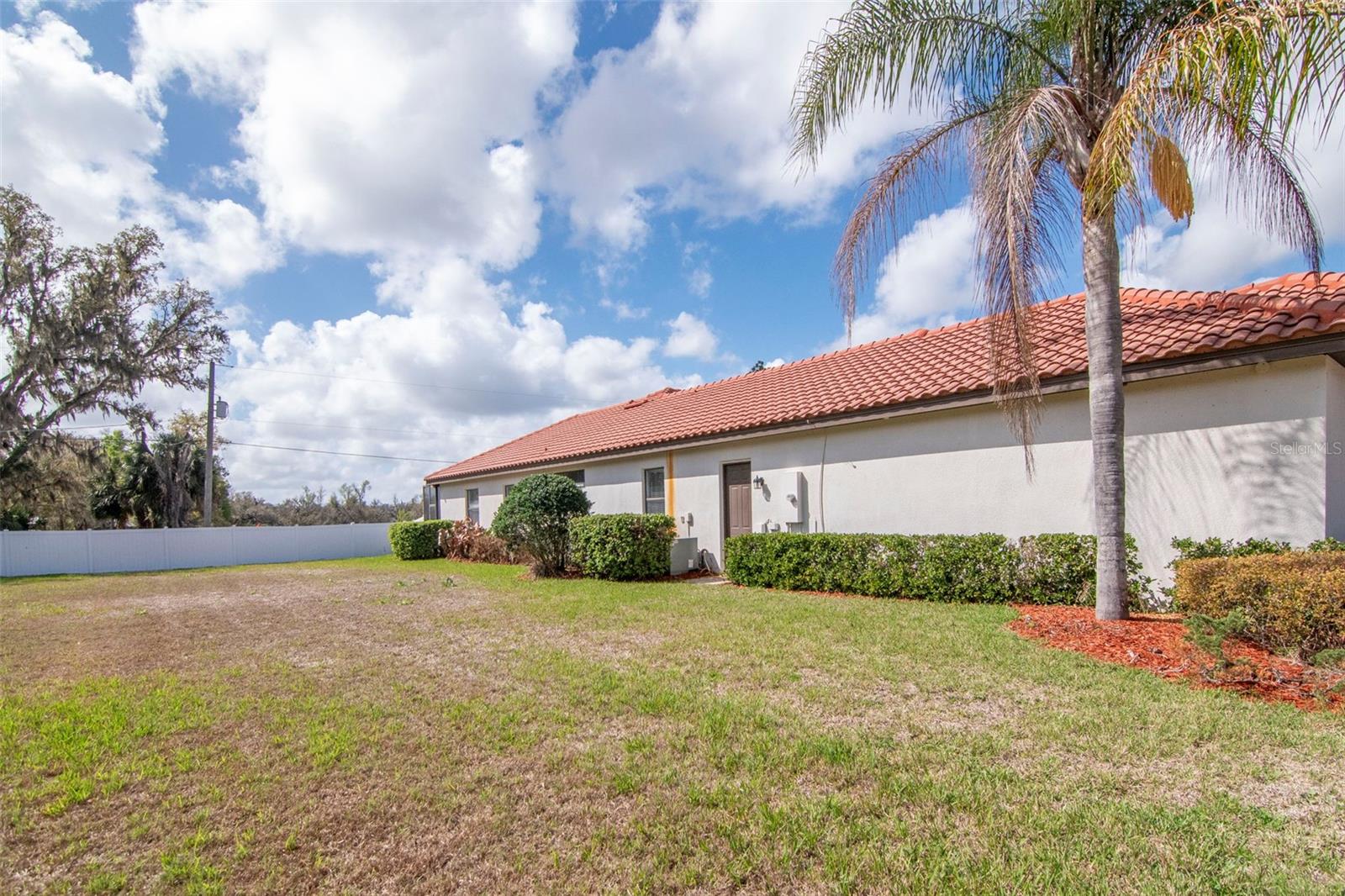 1022 EMERALD CREEK DR