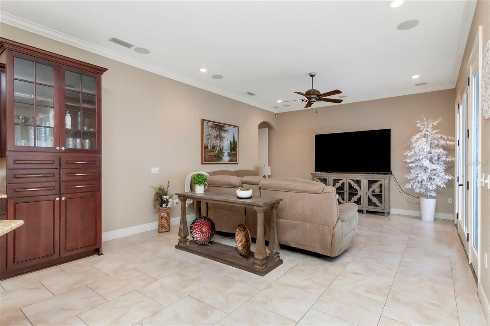 1022 EMERALD CREEK DR