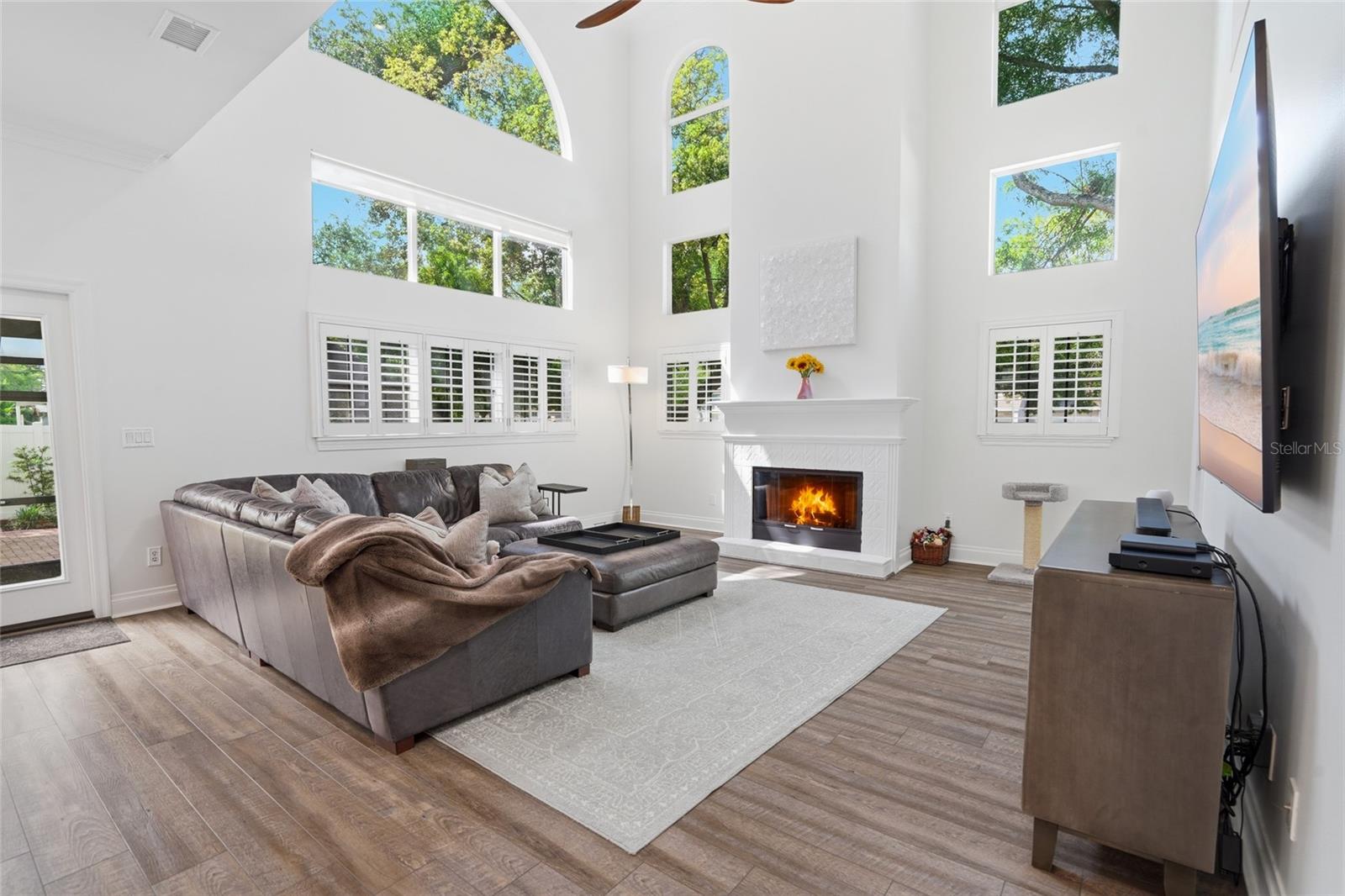 5201 S JULES VERNE CT