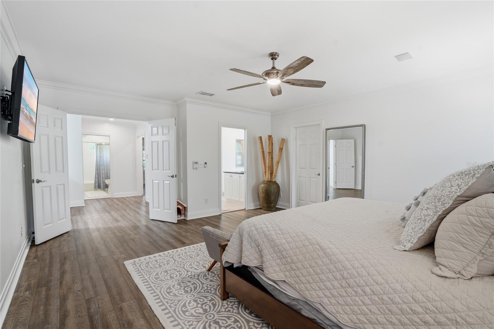 5201 S JULES VERNE CT