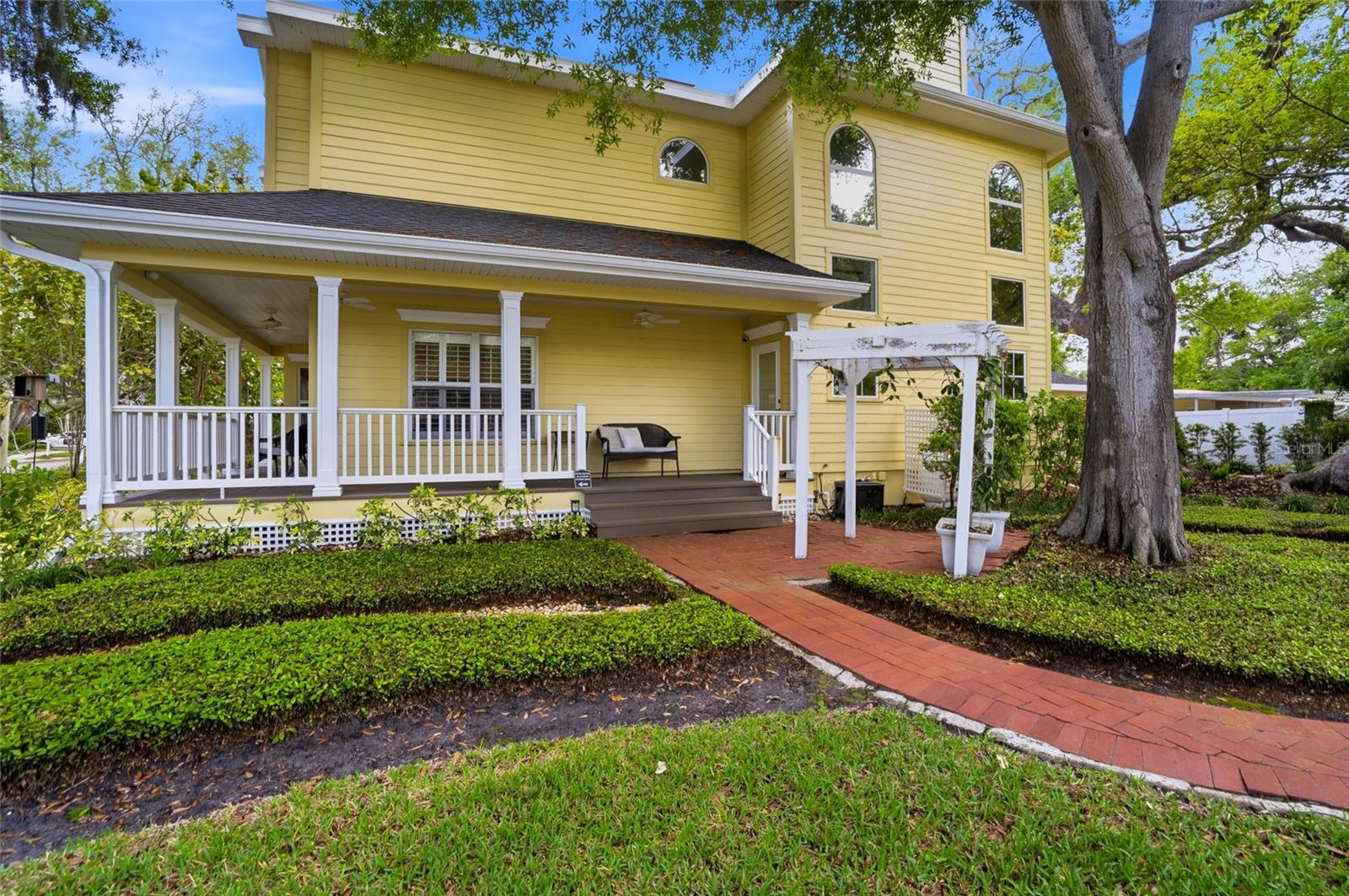 5201 S JULES VERNE CT