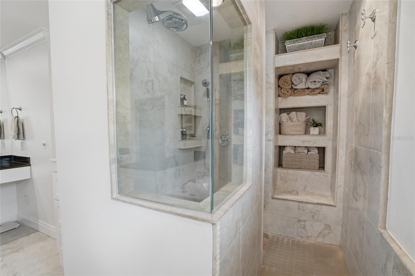 5201 S JULES VERNE CT