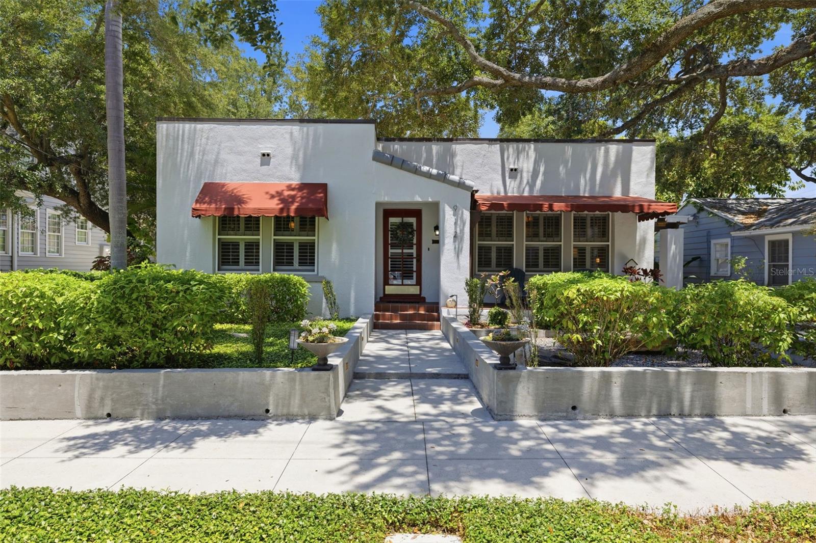 912 S FREMONT AVE