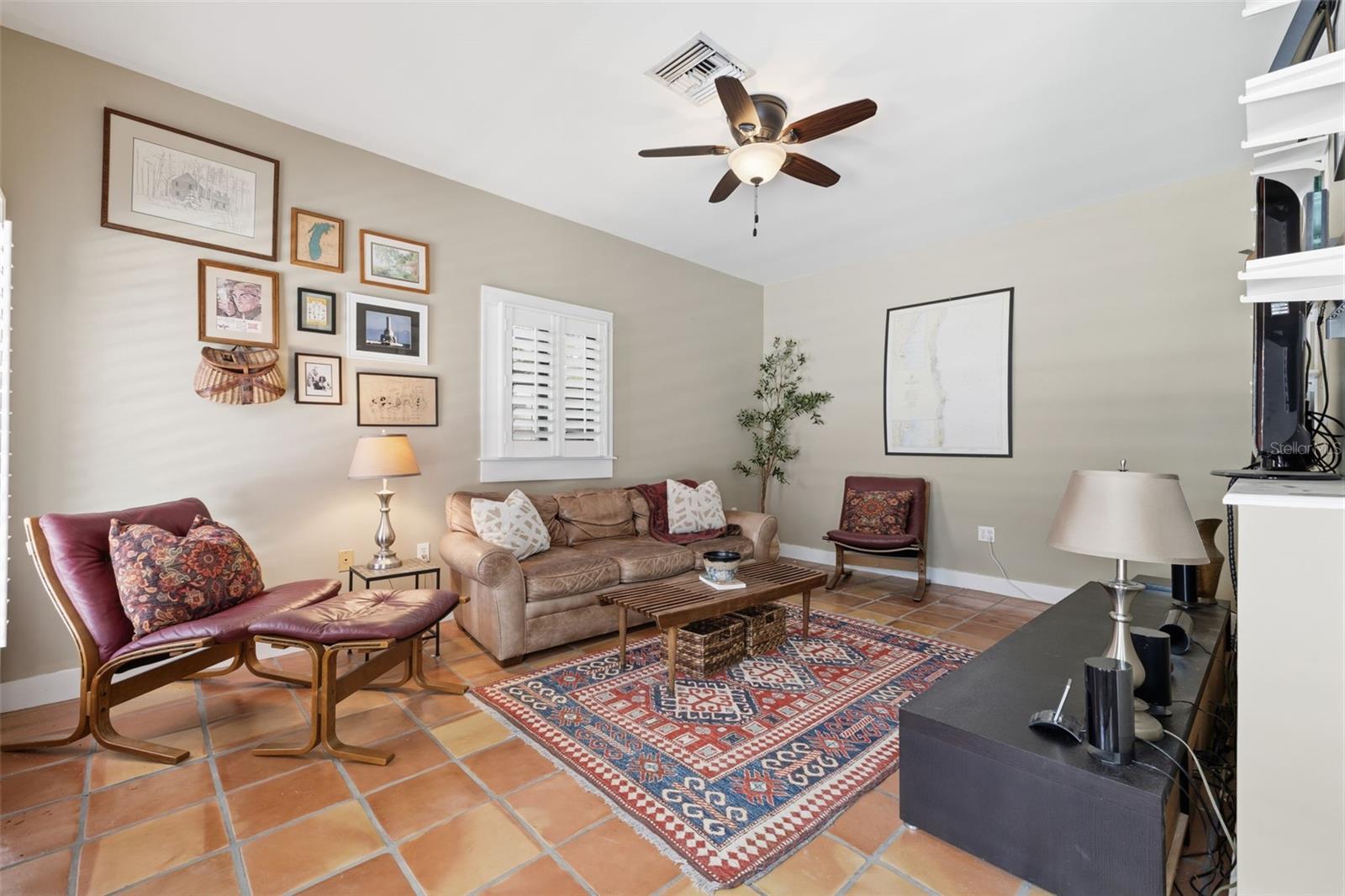 912 S FREMONT AVE