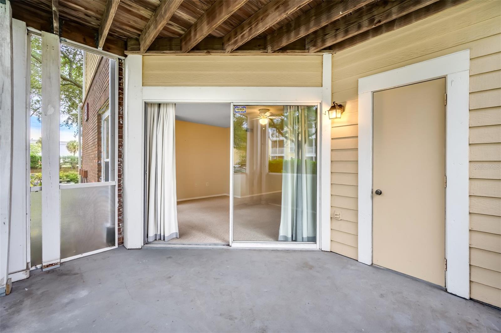 4115 CHATHAM OAK CT #209
