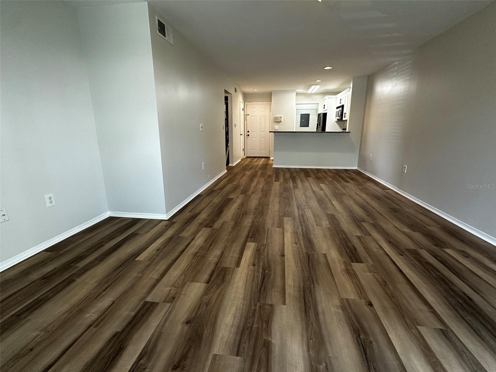 4115 CHATHAM OAK CT #209