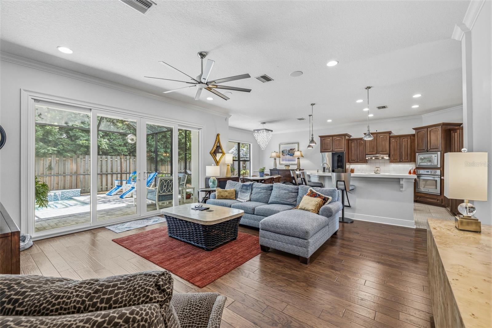 3210 W VILLA ROSA ST