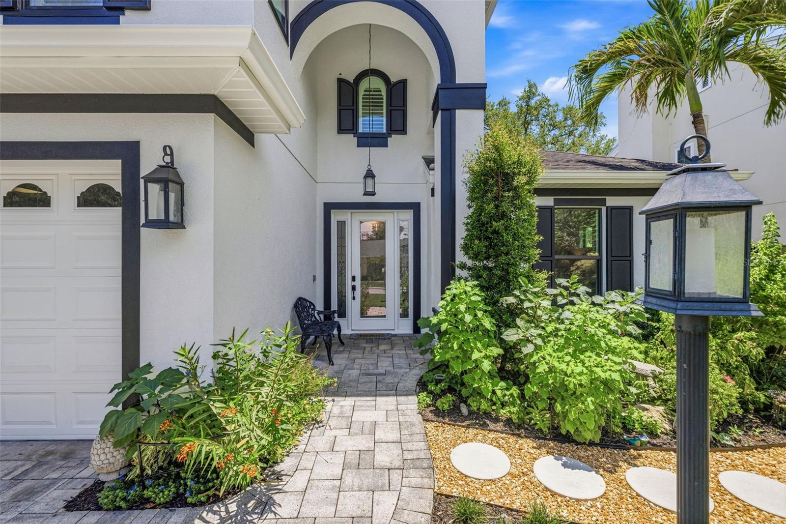 3210 W VILLA ROSA ST