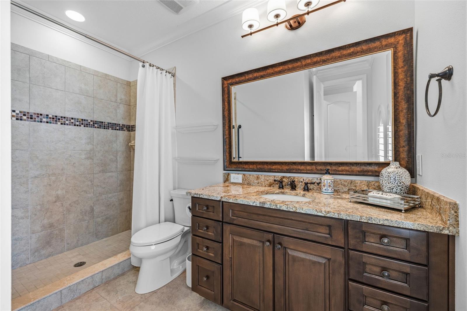 3210 W VILLA ROSA ST