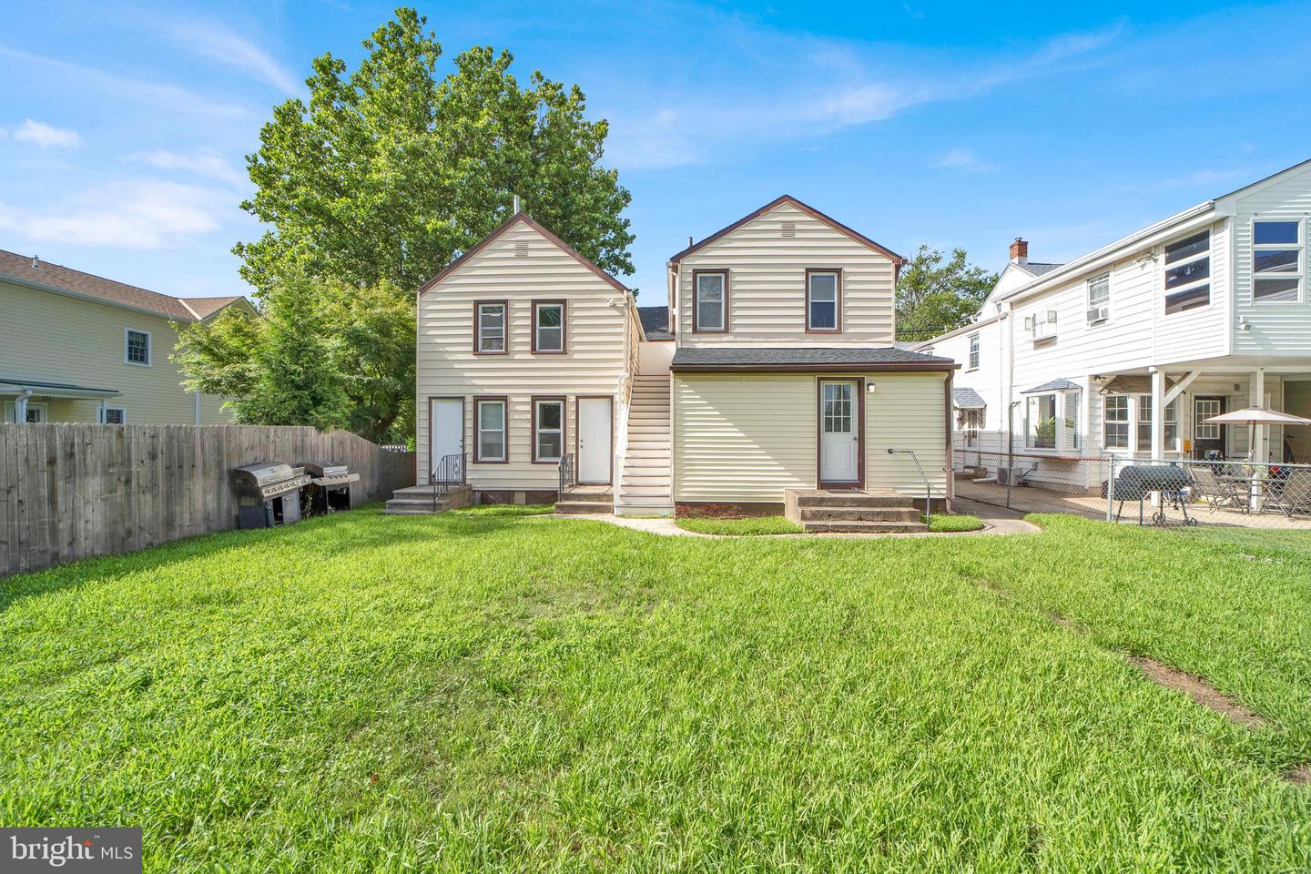 110 CROSSWICKS ST #110