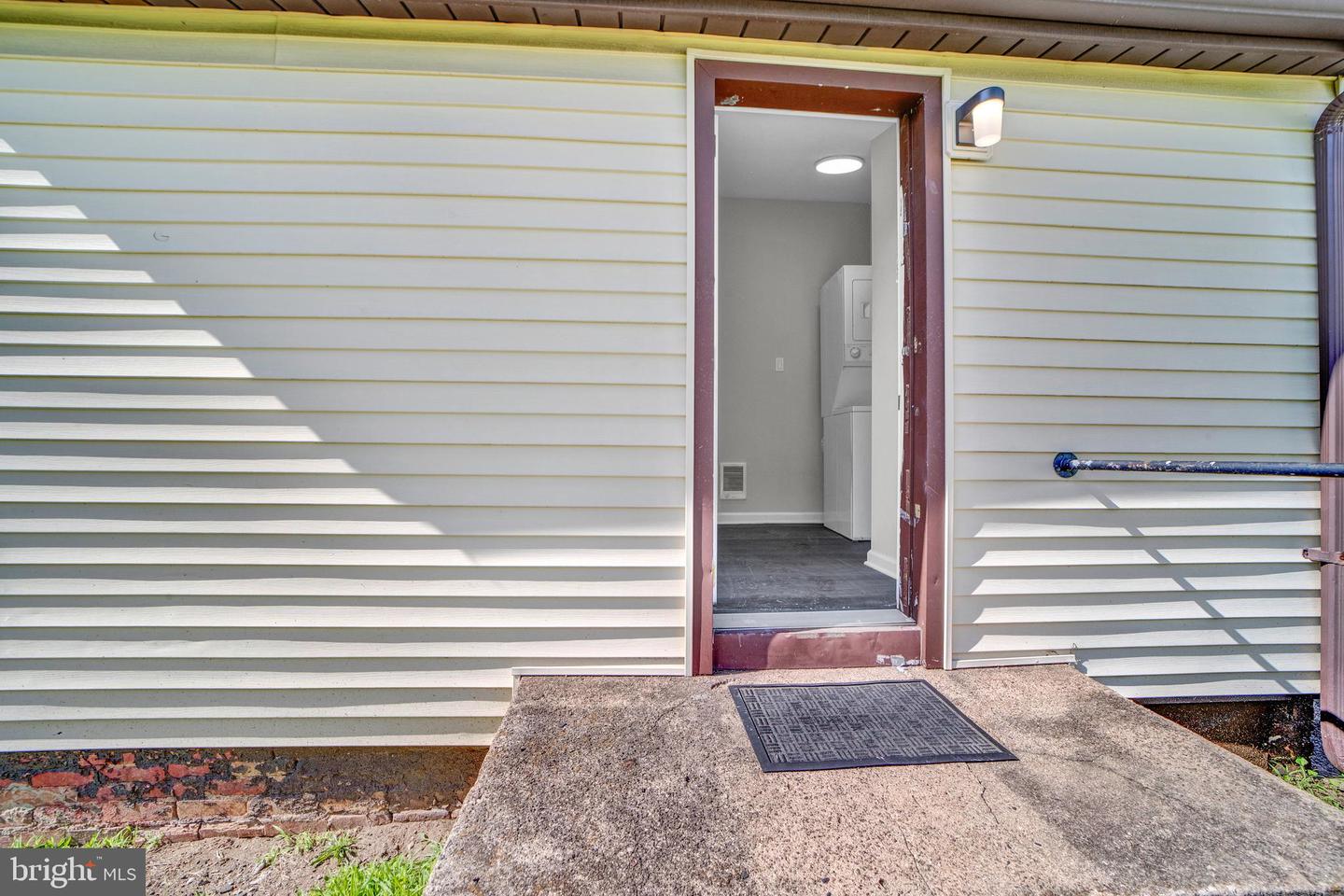 110 CROSSWICKS ST #110