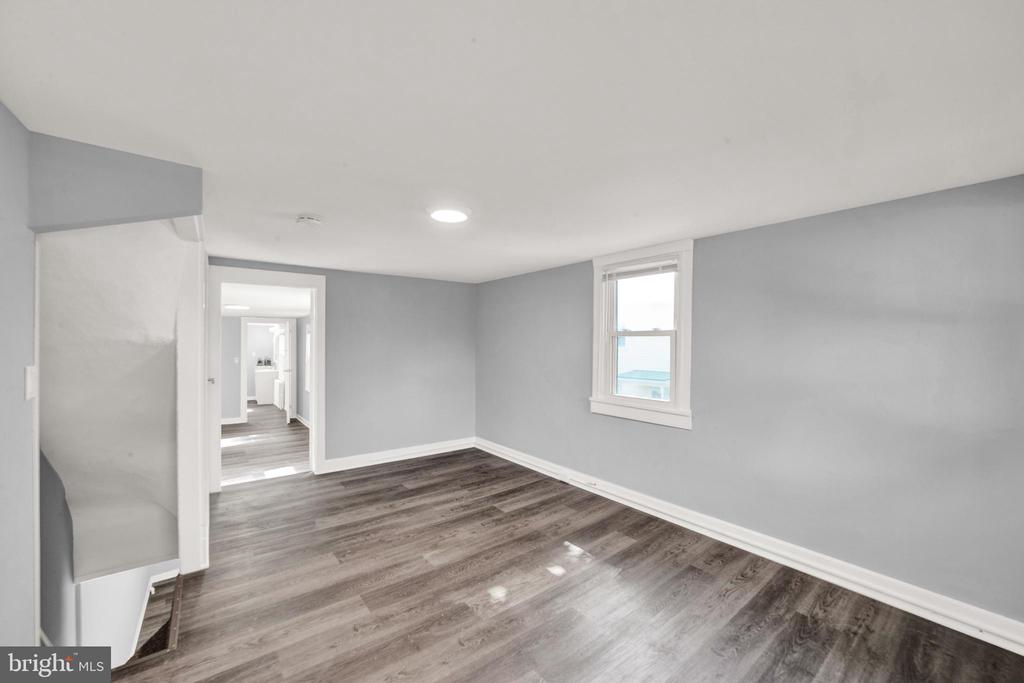 110 CROSSWICKS ST #110