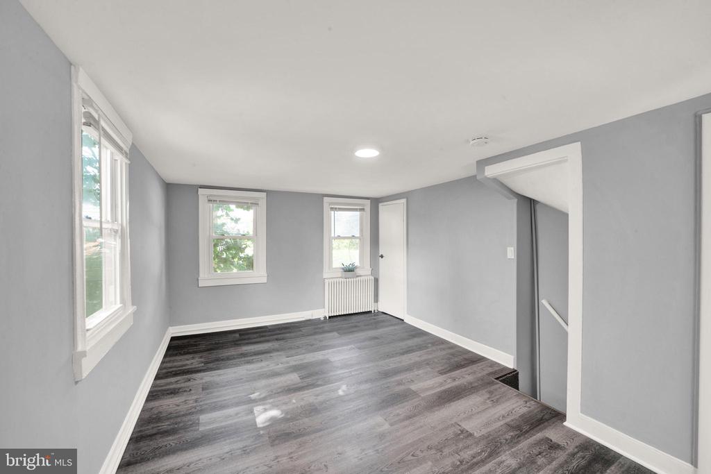 110 CROSSWICKS ST #110