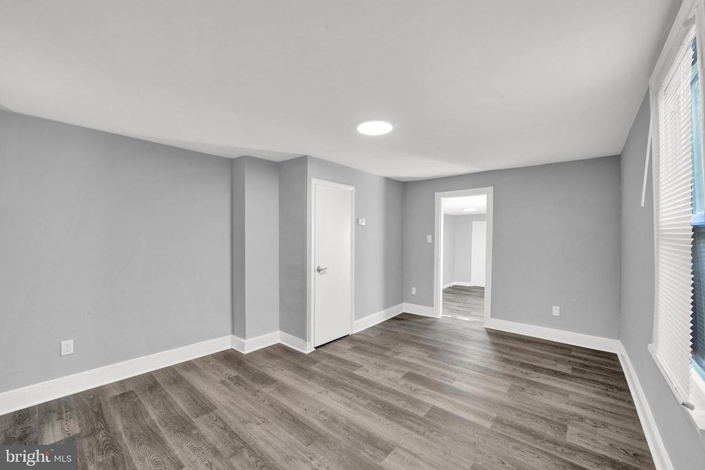 110 CROSSWICKS ST #110