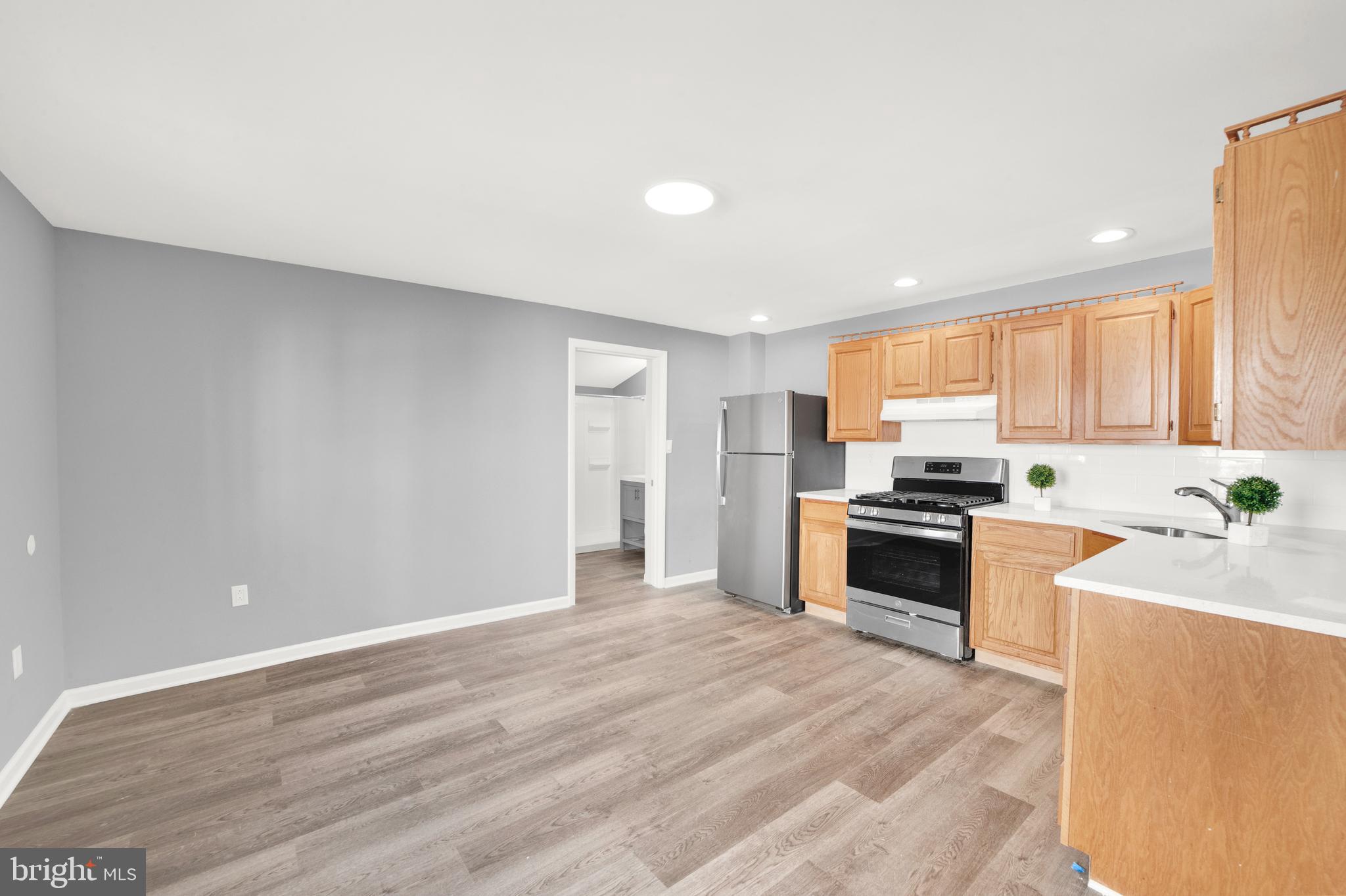 110--114 CROSSWICKS ST #114A